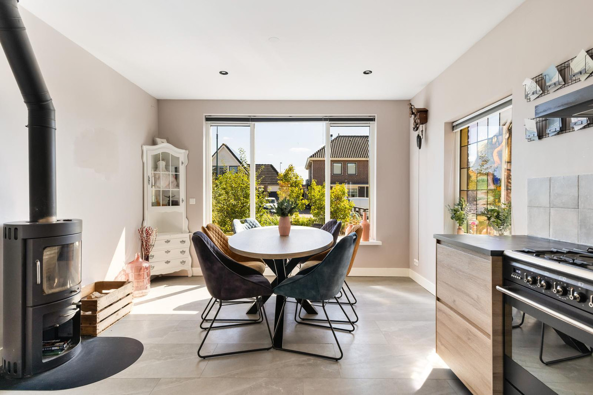 Hoekwoning te koop: Kerkweg 9, Kockengen