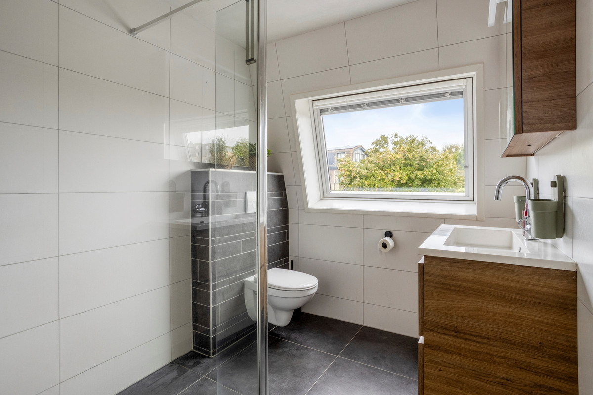 Hoekwoning te koop: Bijdorp 18, Leiderdorp