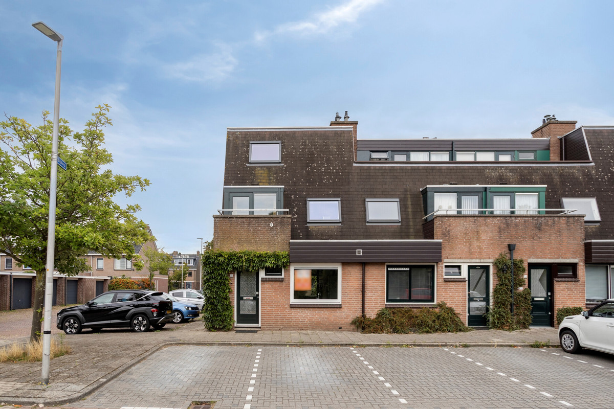 Hoekwoning te koop: Bijdorp 18, Leiderdorp