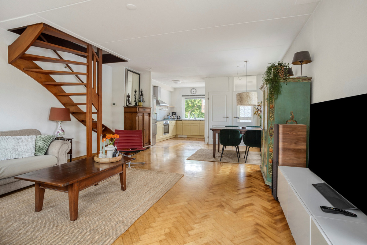 Hoekwoning te koop: Bijdorp 18, Leiderdorp