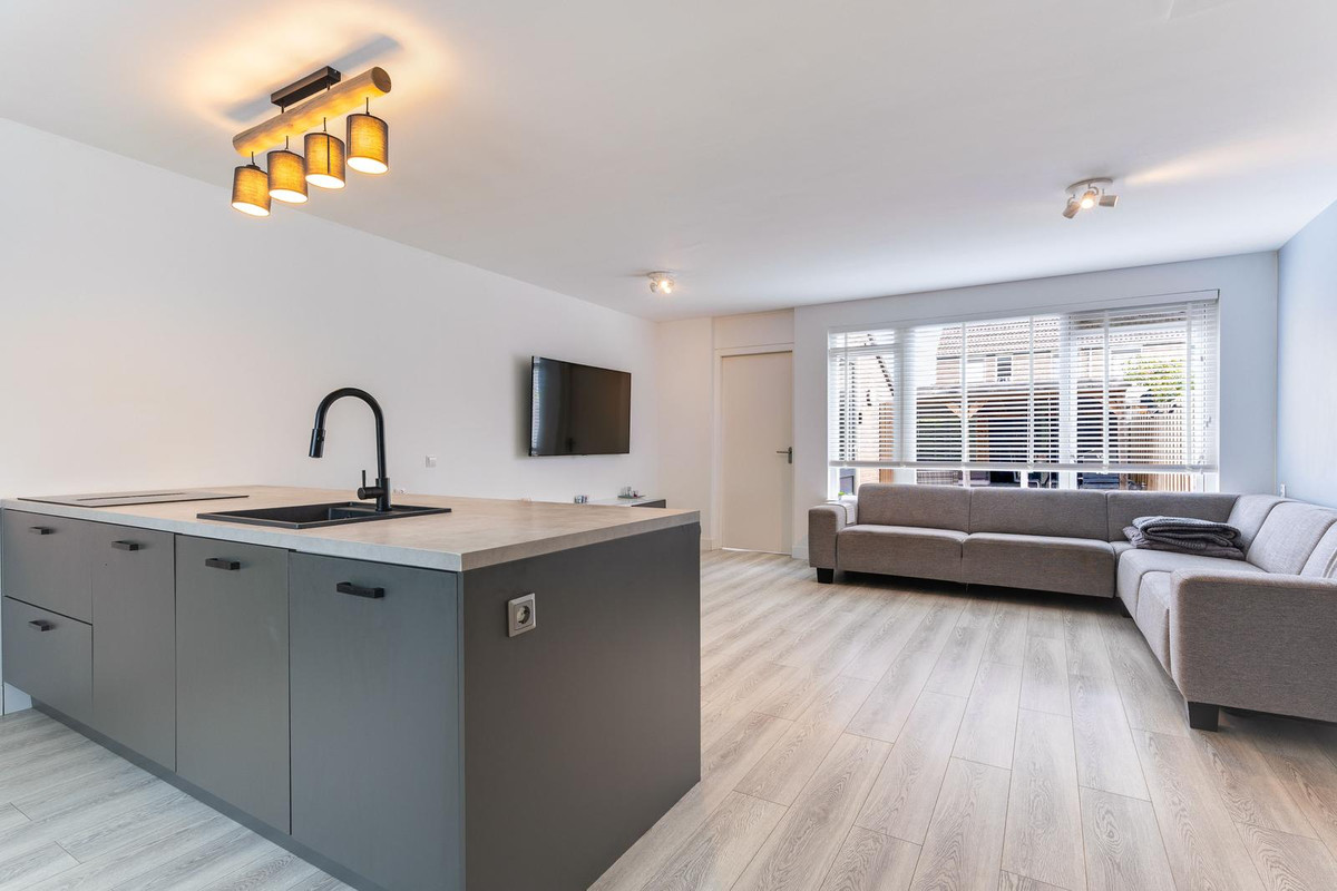 Hoekwoning te koop: Kap 14, Hoorn