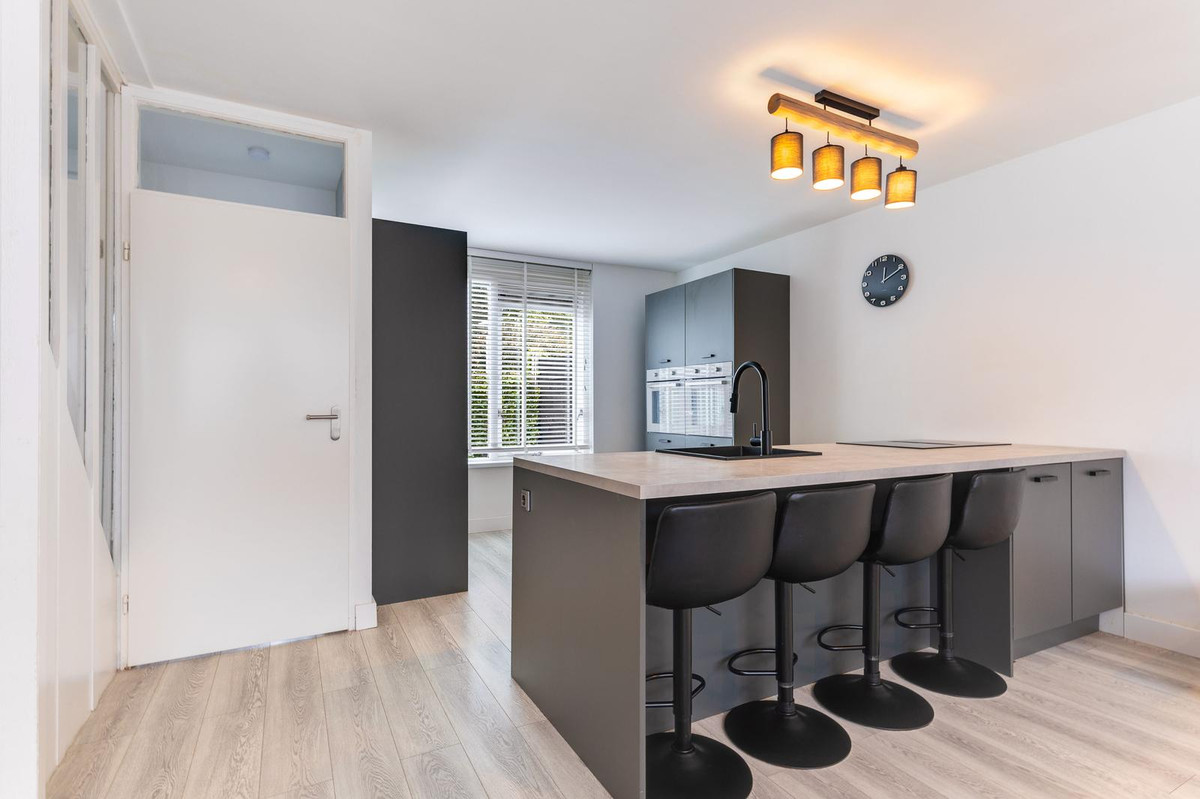 Hoekwoning te koop: Kap 14, Hoorn