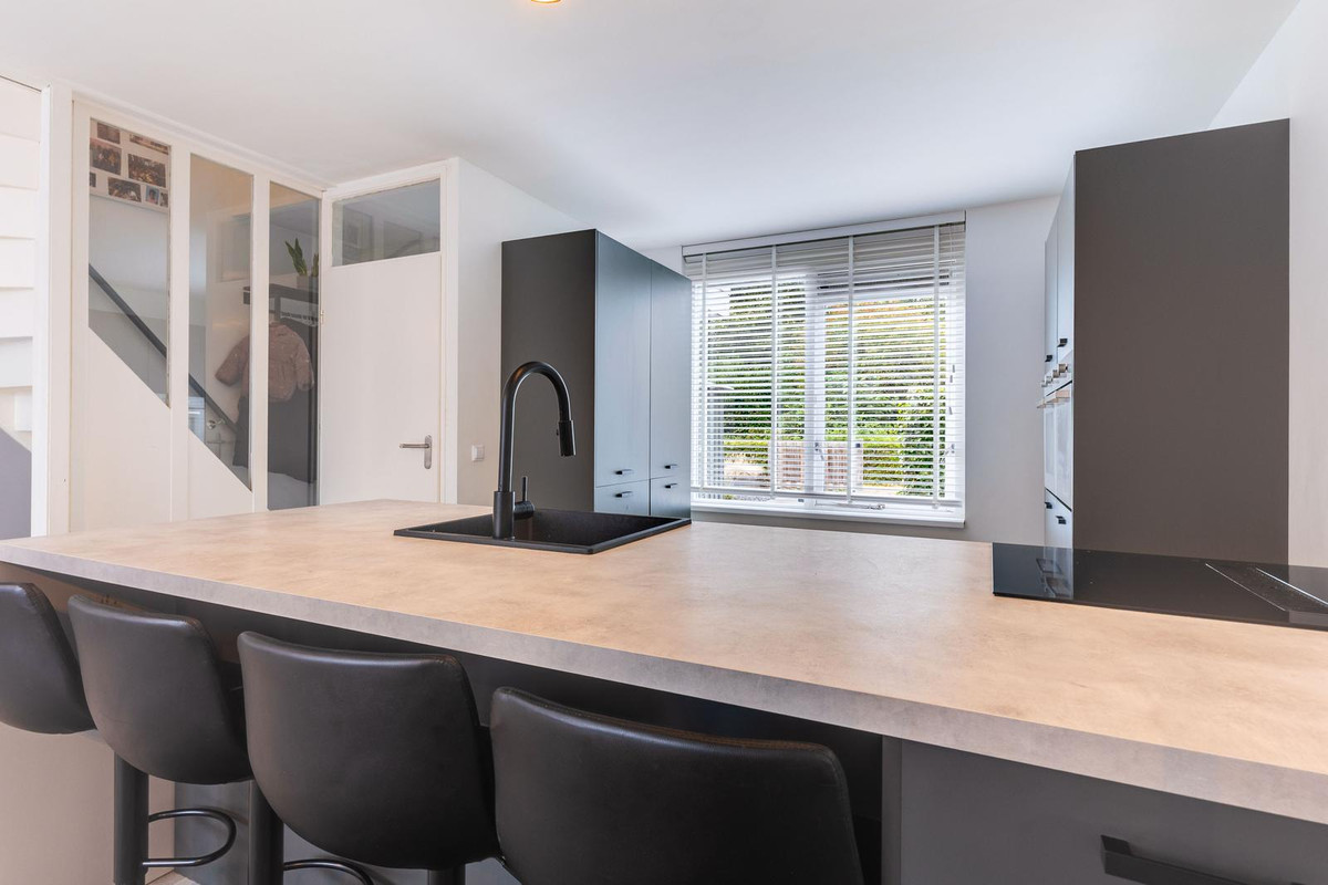 Hoekwoning te koop: Kap 14, Hoorn