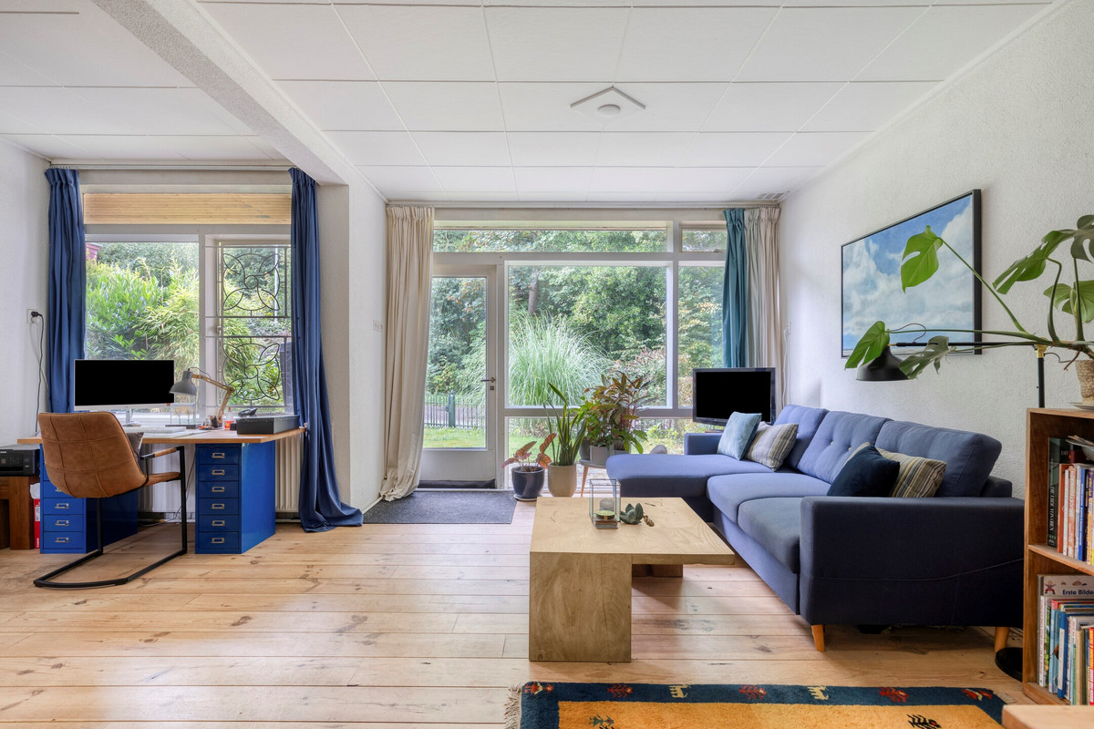 Tussenwoning te koop: Van Der Waalspad 19, Assen
