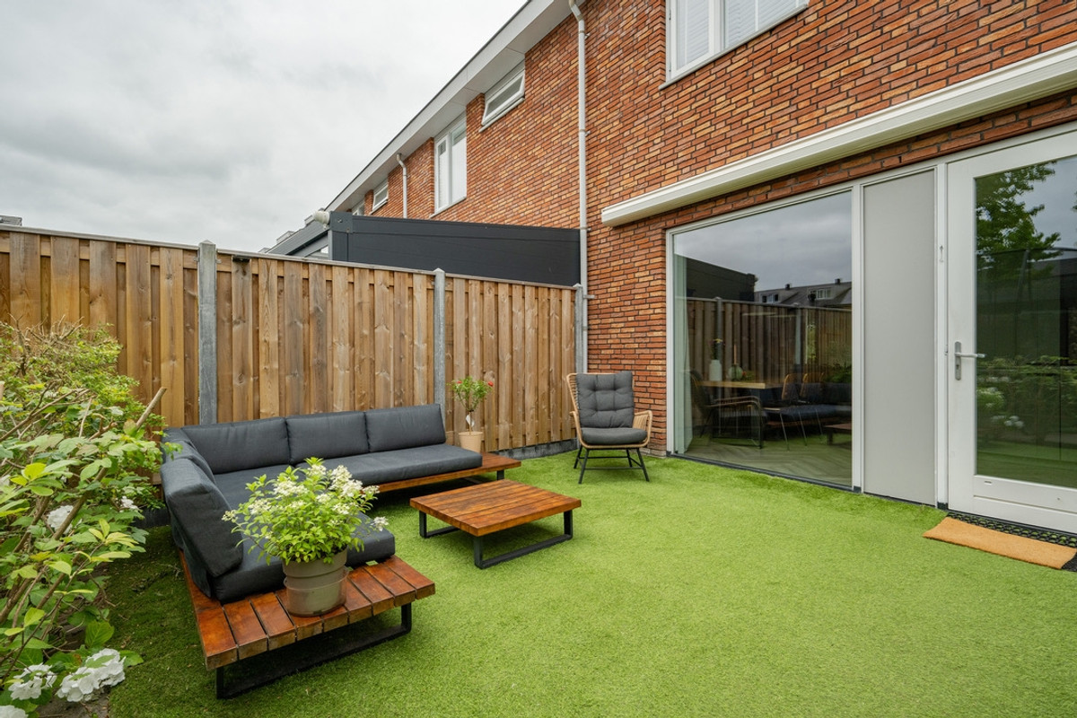 Tussenwoning te koop: Raadsliedenstraat 13, Leerdam