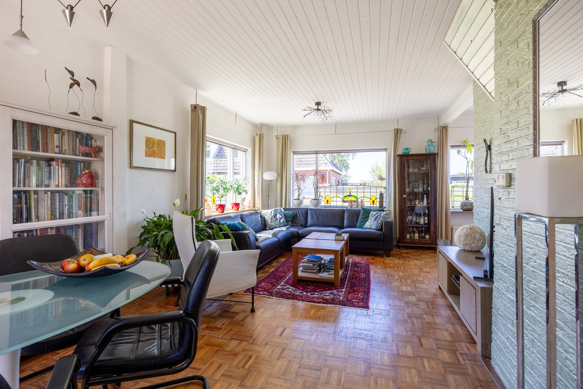 Vrijstaande woning te koop: Wierdeweg 16, Ezinge