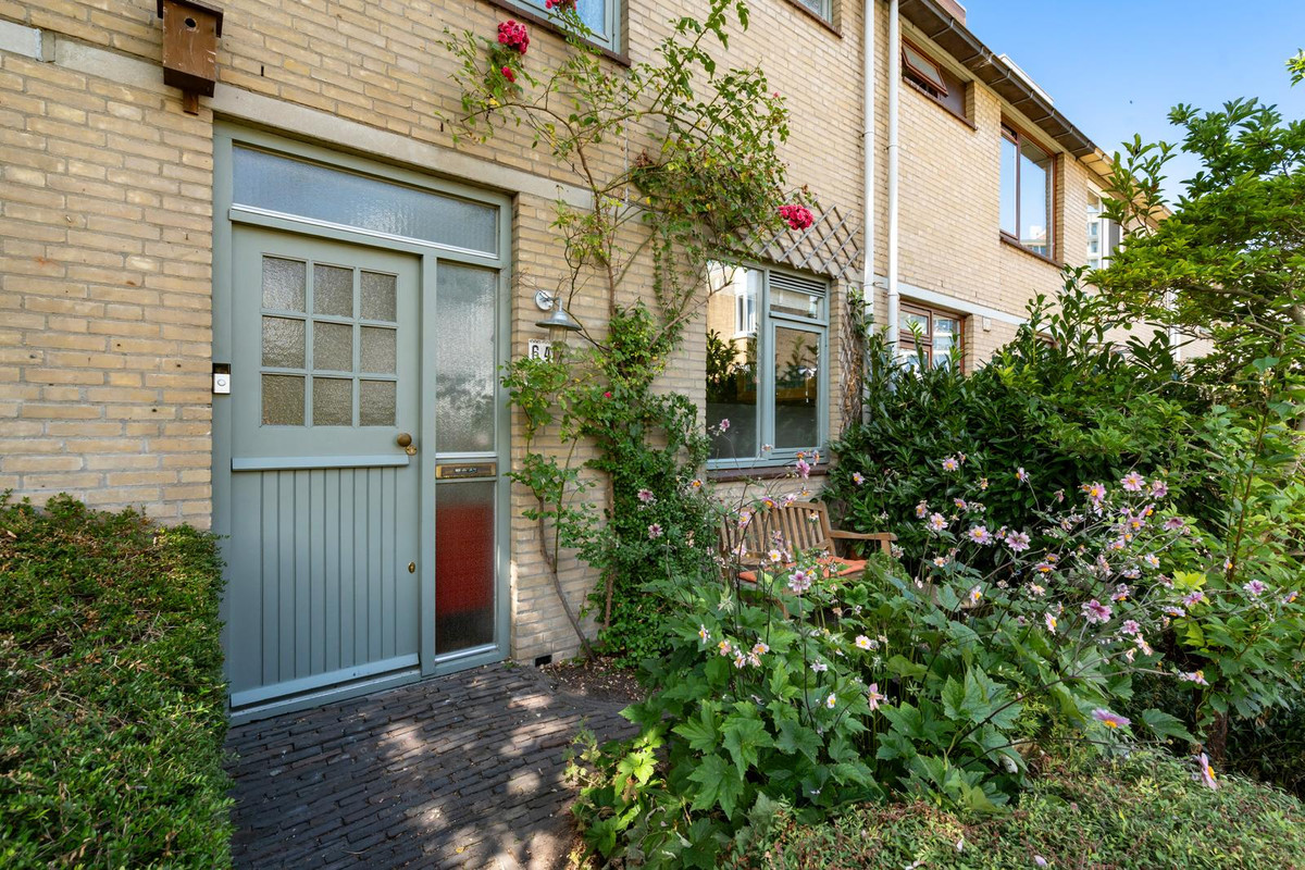 Tussenwoning te koop: Vreebos 64, Zoetermeer