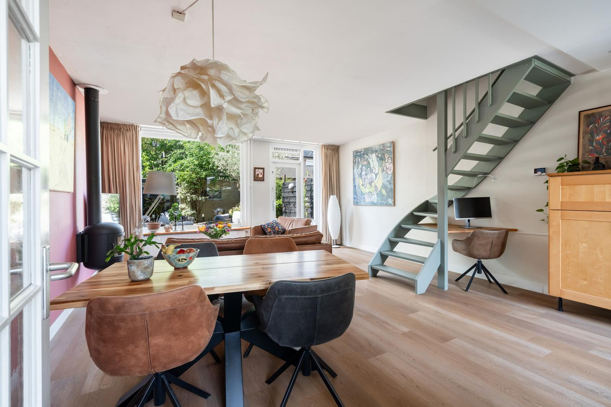 Tussenwoning te koop: Vreebos 64, Zoetermeer