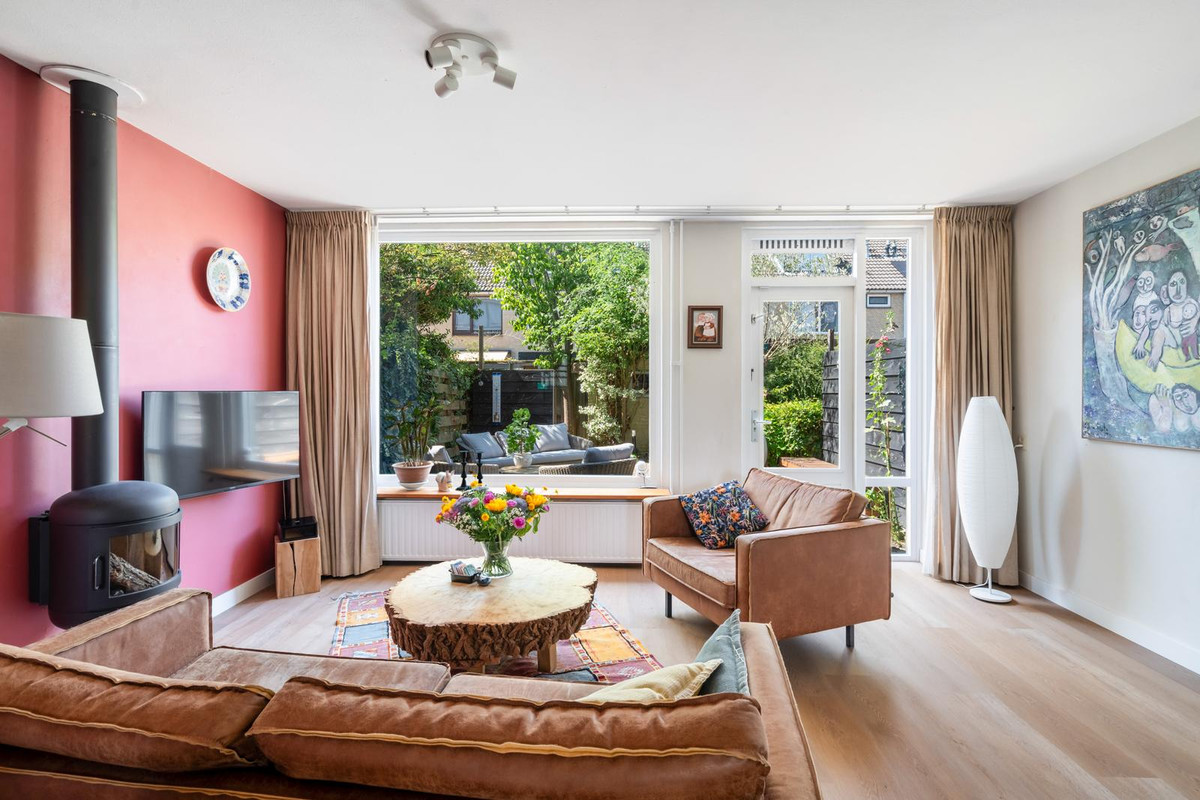 Tussenwoning te koop: Vreebos 64, Zoetermeer