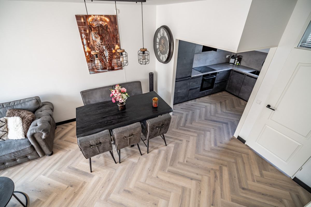 Tussenwoning te koop: Westlanderwerf 3, Leiden