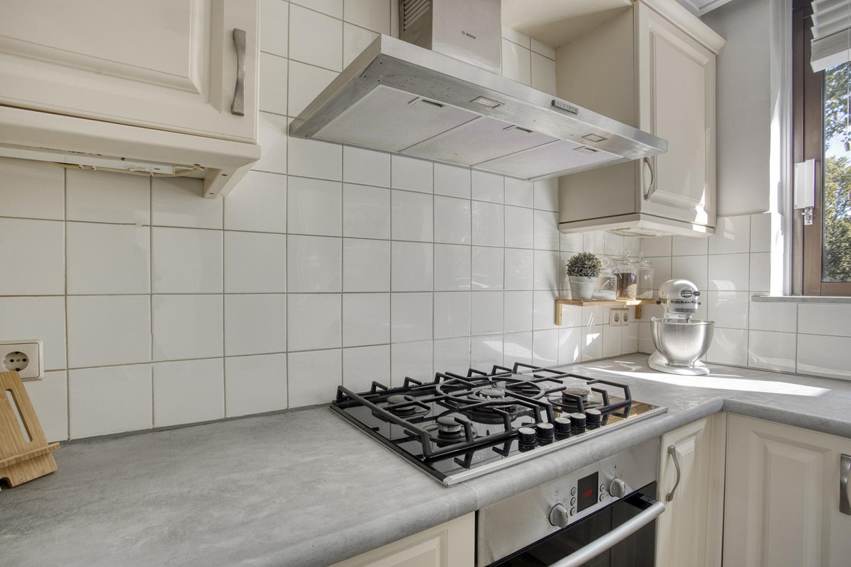 Tussenwoning te koop: De Weer 5, Zaandam
