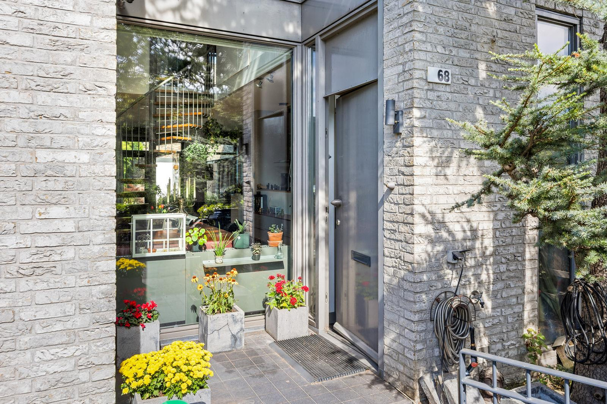 Tussenwoning te koop: Scholekstersingel 68, 'S-Gravenhage
