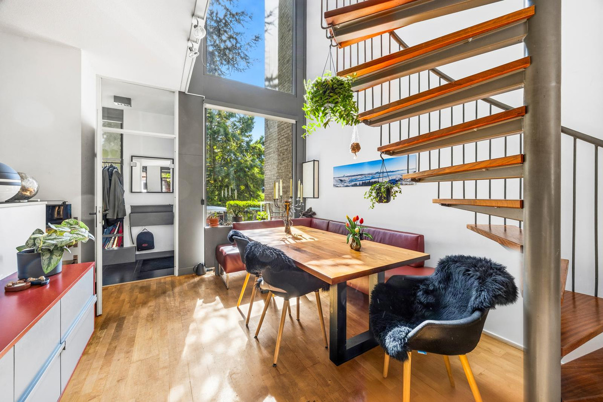Tussenwoning te koop: Scholekstersingel 68, 'S-Gravenhage
