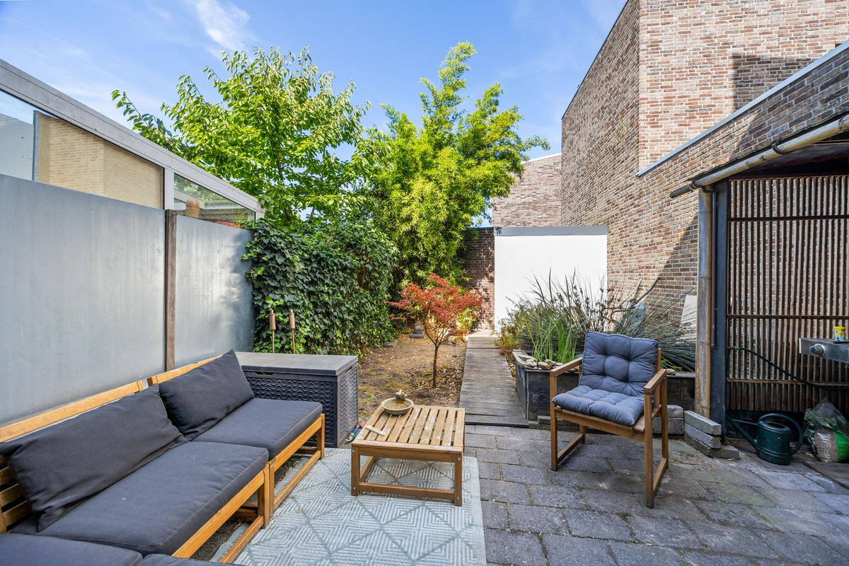 Tussenwoning te koop: Scholekstersingel 68, 'S-Gravenhage