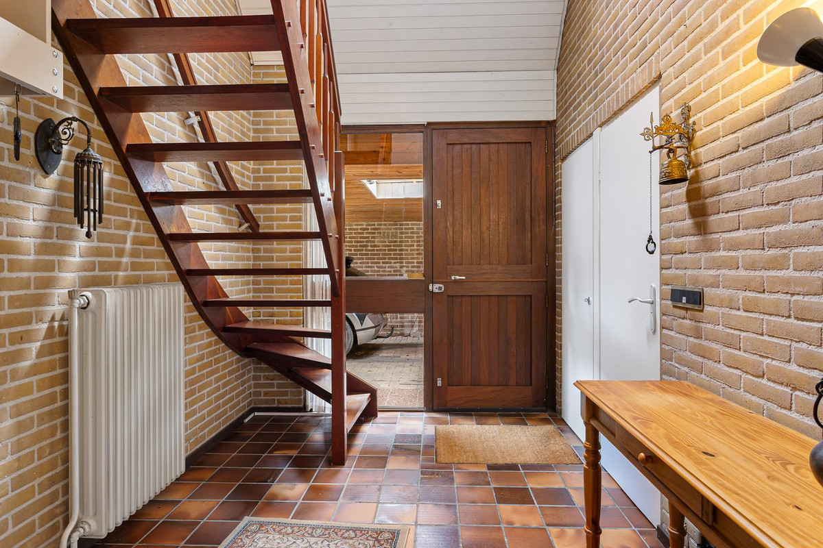 Vrijstaande woning te koop: van Koetsveldstraat 12, Hengelo