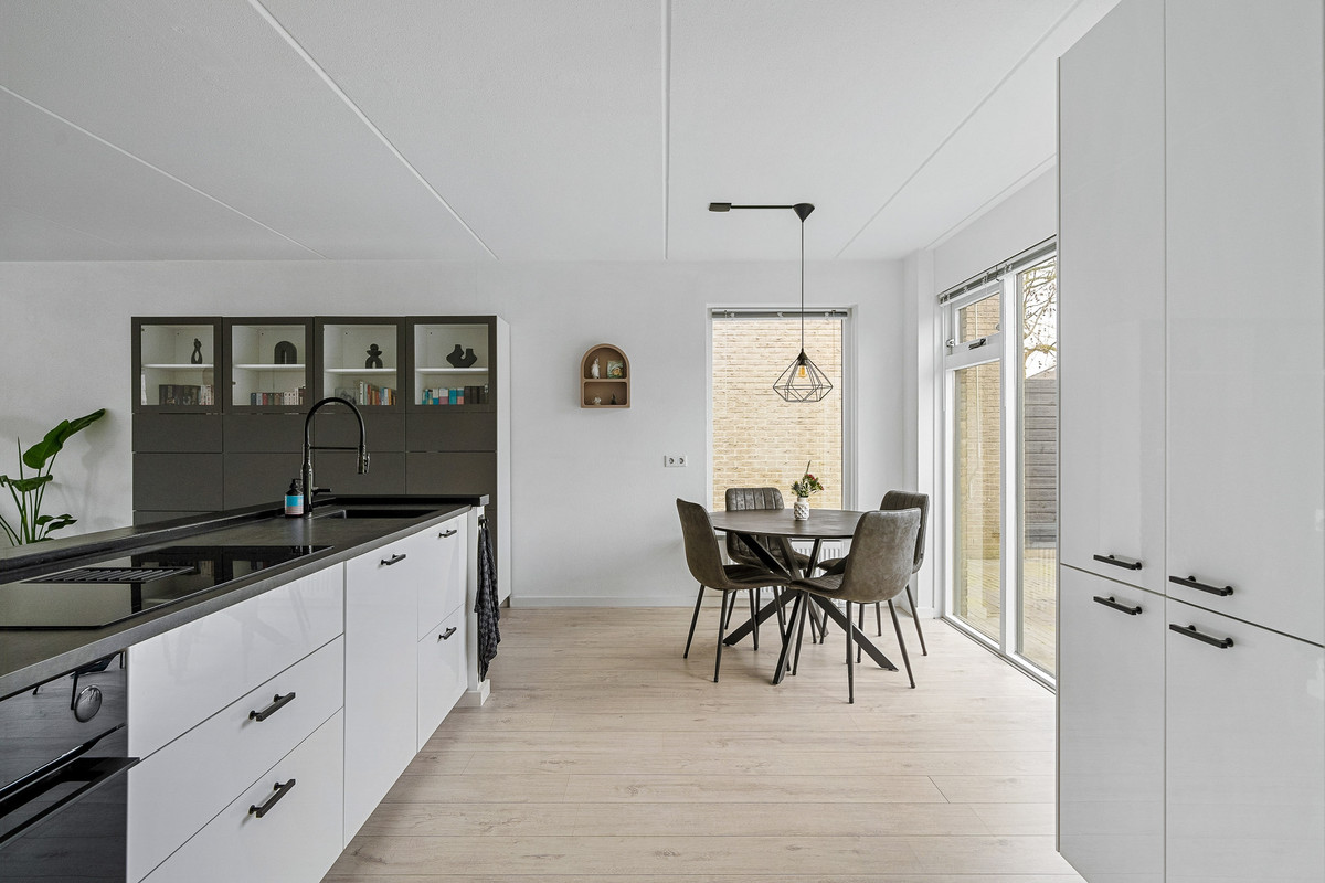 Vrijstaande woning te koop: Het Zool 34, Leeuwarden