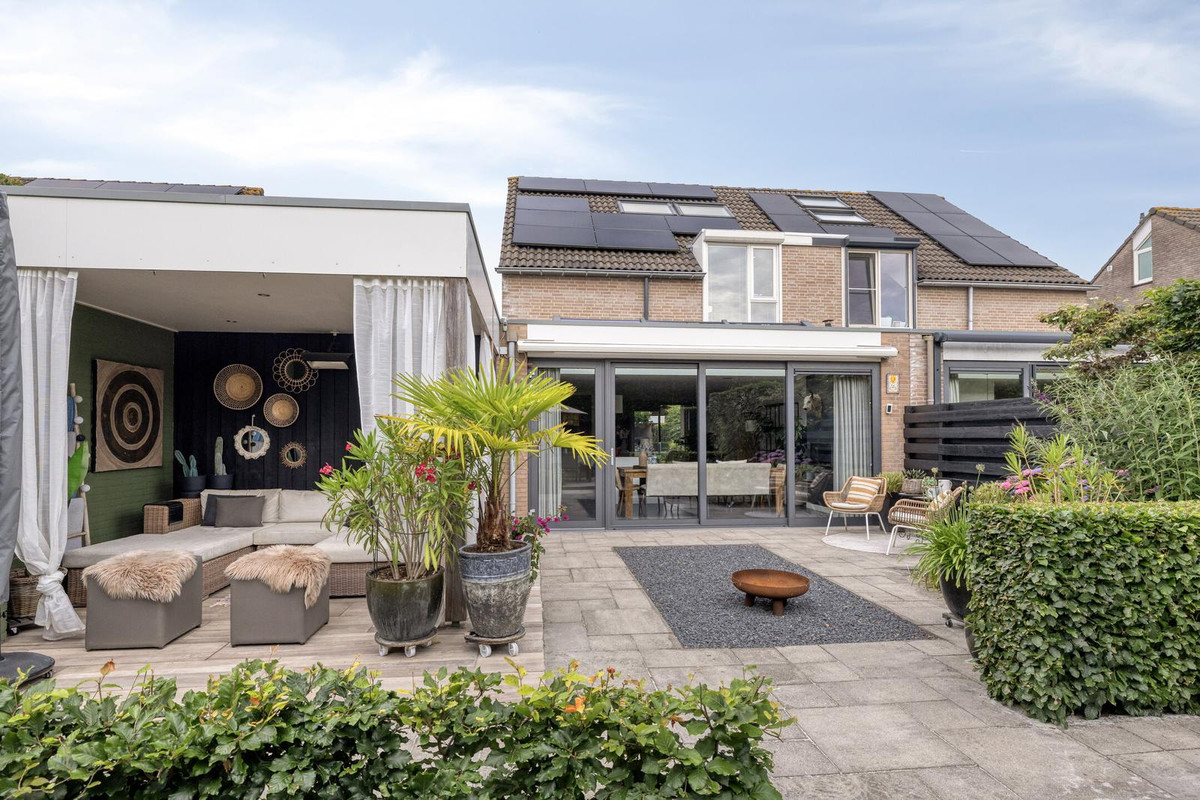 Tussenwoning te koop: Vossenberg 61, Prinsenbeek