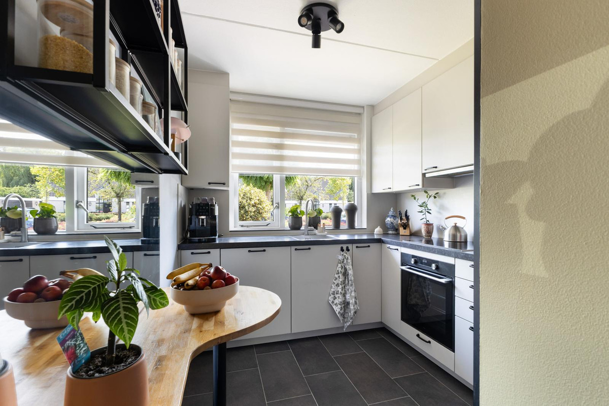 Twee-onder-één-kap te koop: Suite 41, Zwijndrecht