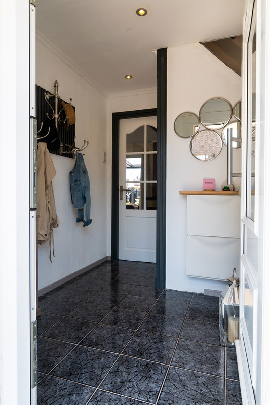 Twee-onder-één-kap te koop: Spechtstraat 2, Heerlen