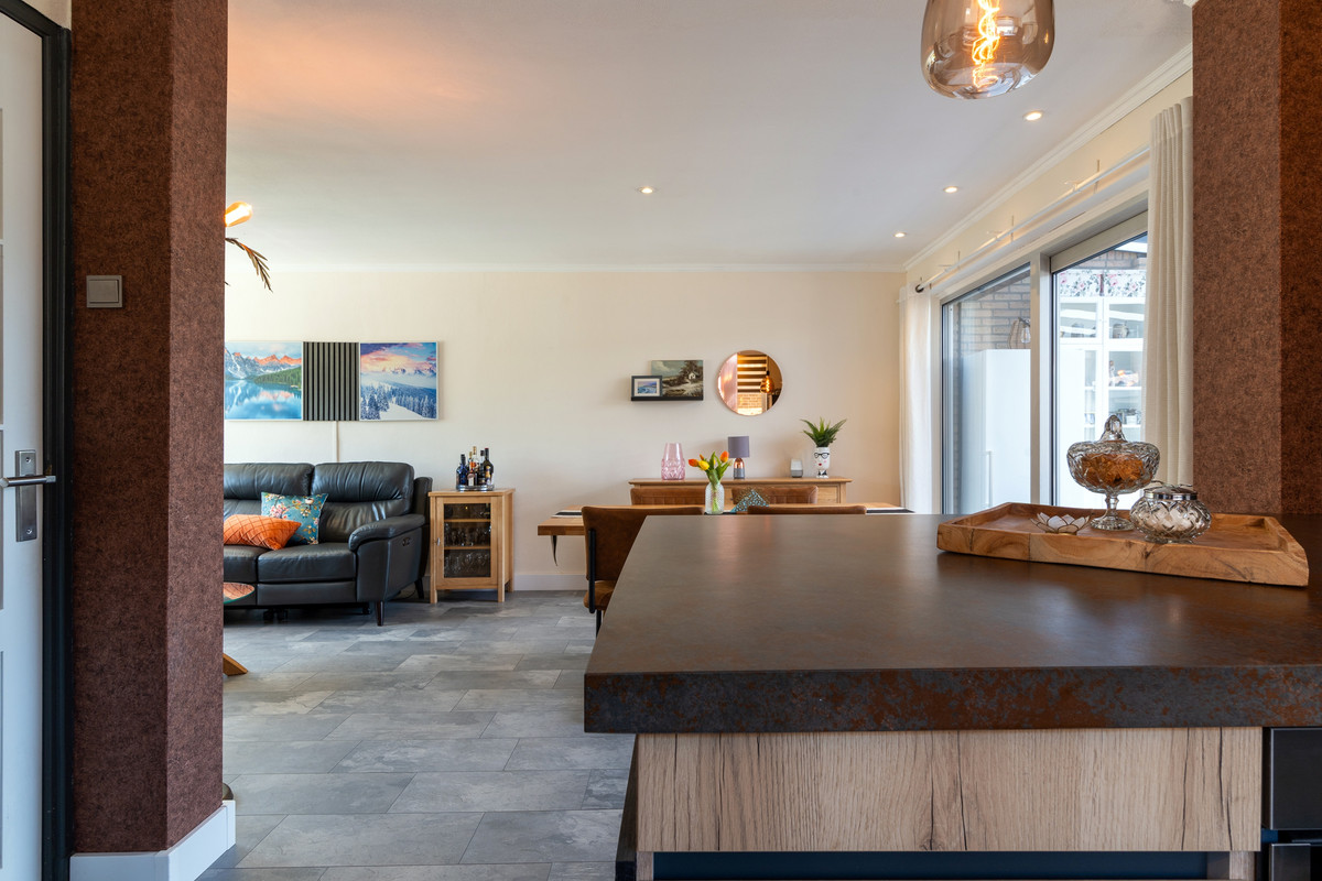 Twee-onder-één-kap te koop: Spechtstraat 2, Heerlen