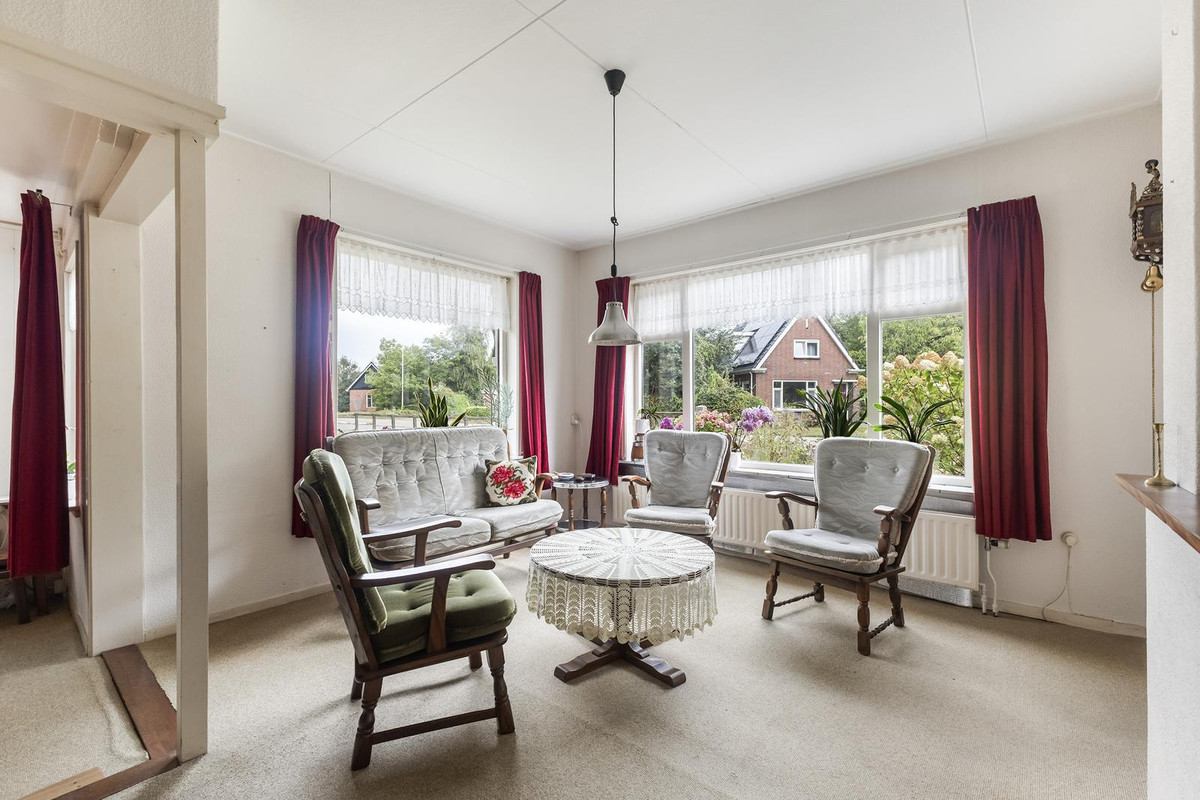 Vrijstaande woning te koop: De Kapelle 14, Rinsumageast