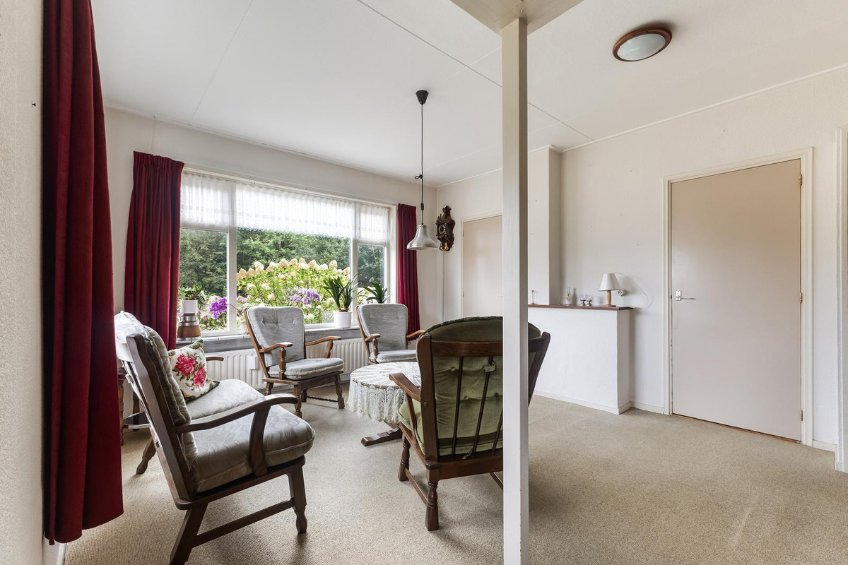 Vrijstaande woning te koop: De Kapelle 14, Rinsumageast