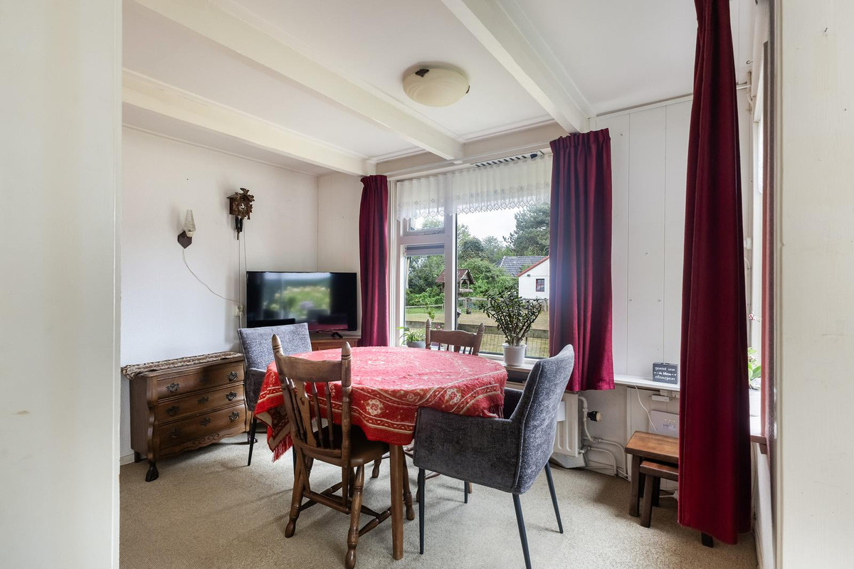 Vrijstaande woning te koop: De Kapelle 14, Rinsumageast