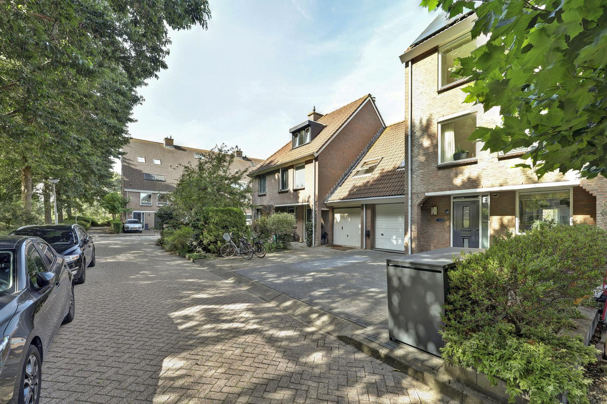 Tussenwoning te koop: Hinder 3, Brielle