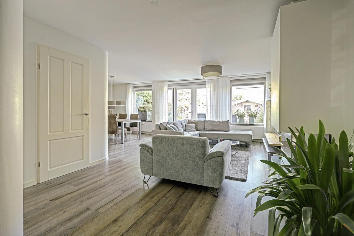 Tussenwoning te koop: Hinder 3, Brielle