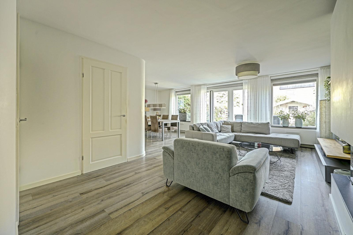 Tussenwoning te koop: Hinder 3, Brielle