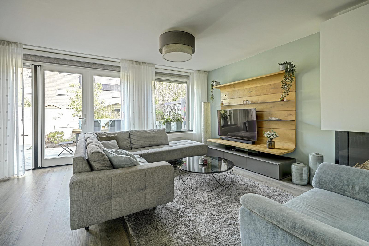 Tussenwoning te koop: Hinder 3, Brielle