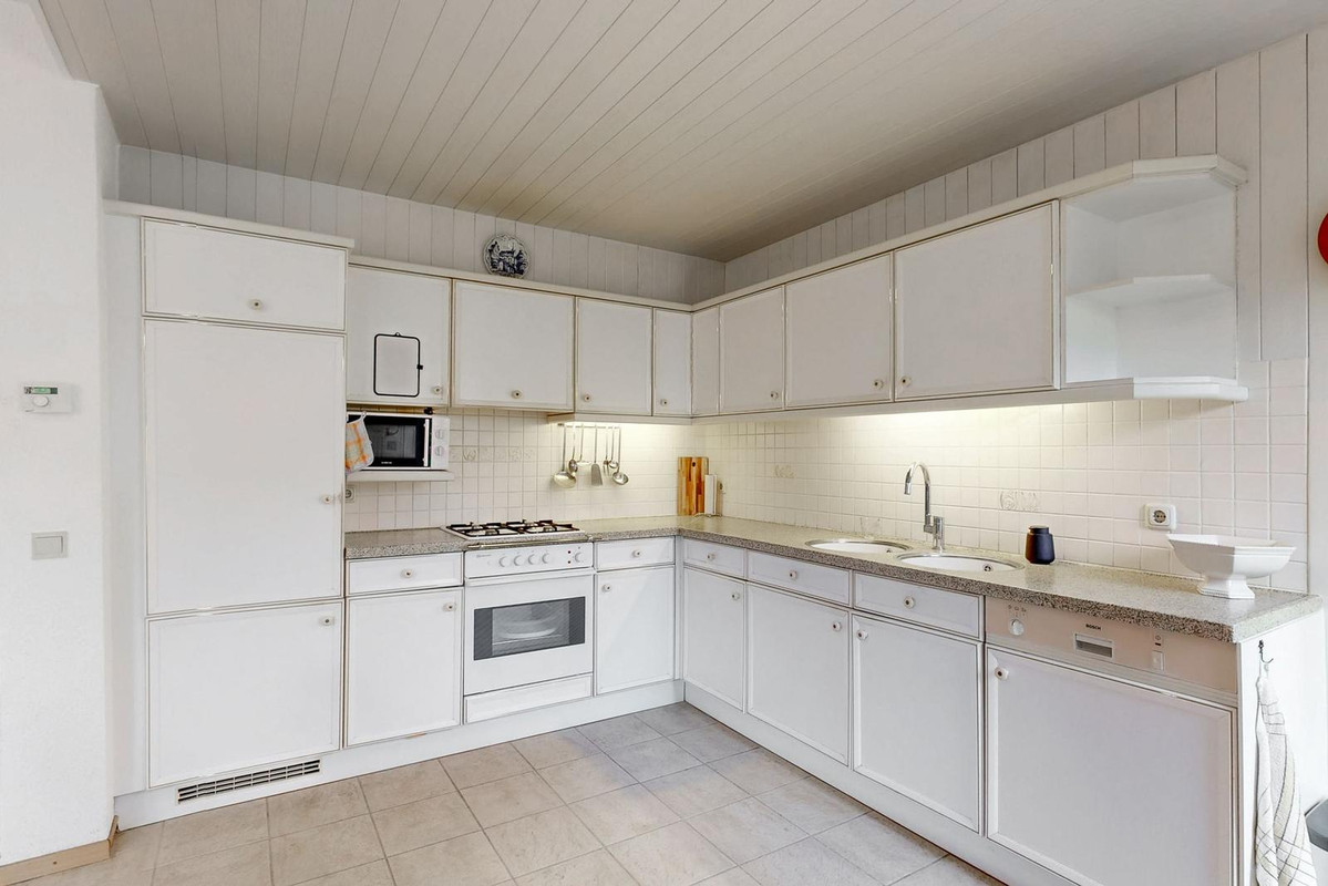 Tussenwoning te koop: Rennebeek 37, Geleen
