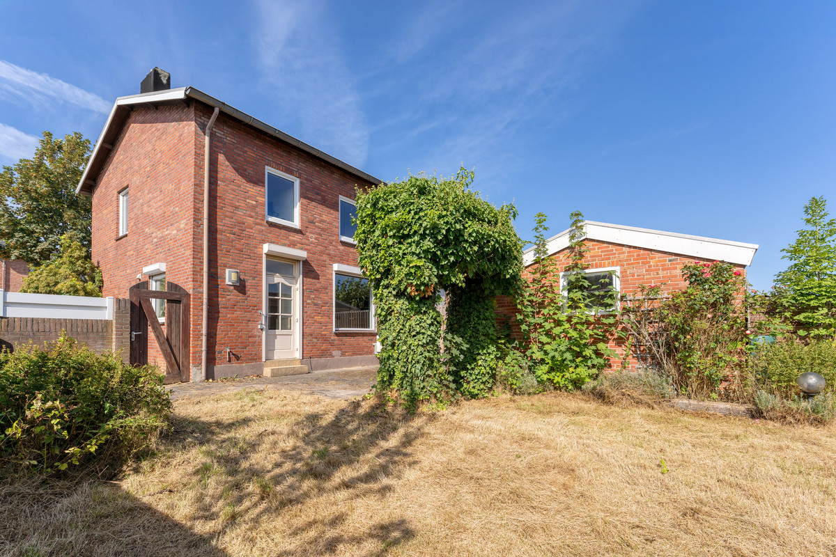 Hoekwoning te koop: Margrietstraat 24, Landgraaf