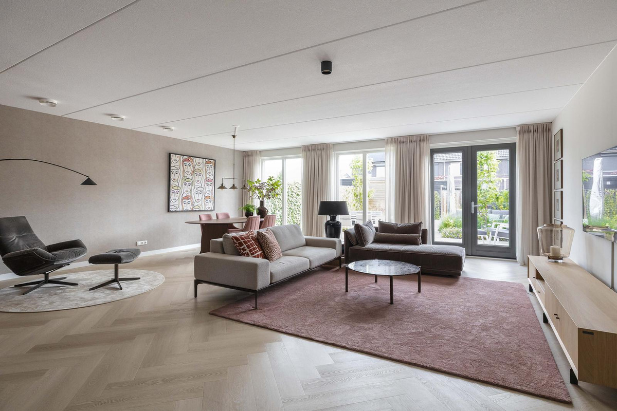 Tussenwoning te koop: Perengaard 32, Nieuw-Beijerland