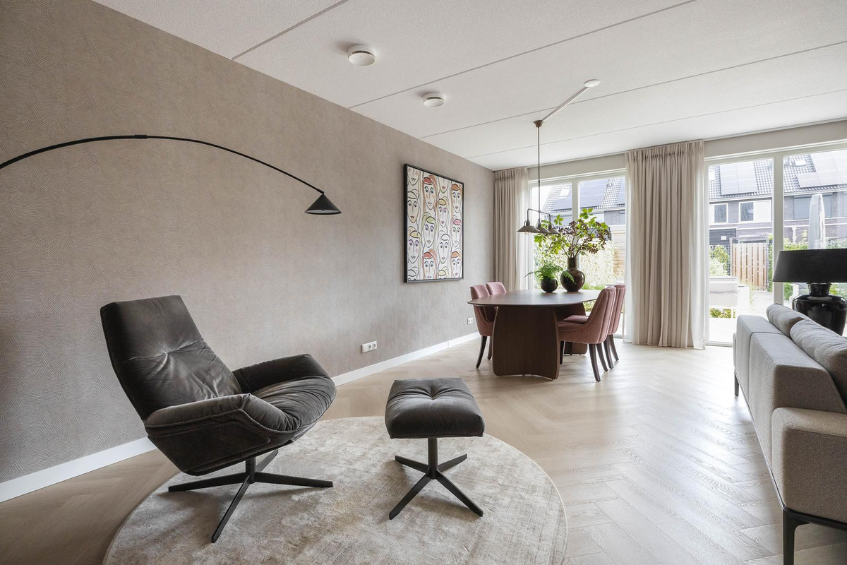 Tussenwoning te koop: Perengaard 32, Nieuw-Beijerland