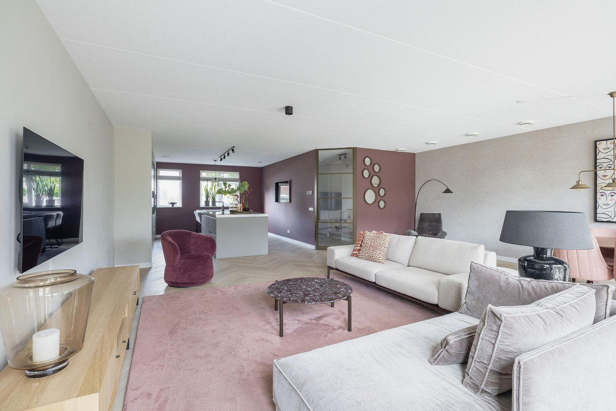 Tussenwoning te koop: Perengaard 32, Nieuw-Beijerland