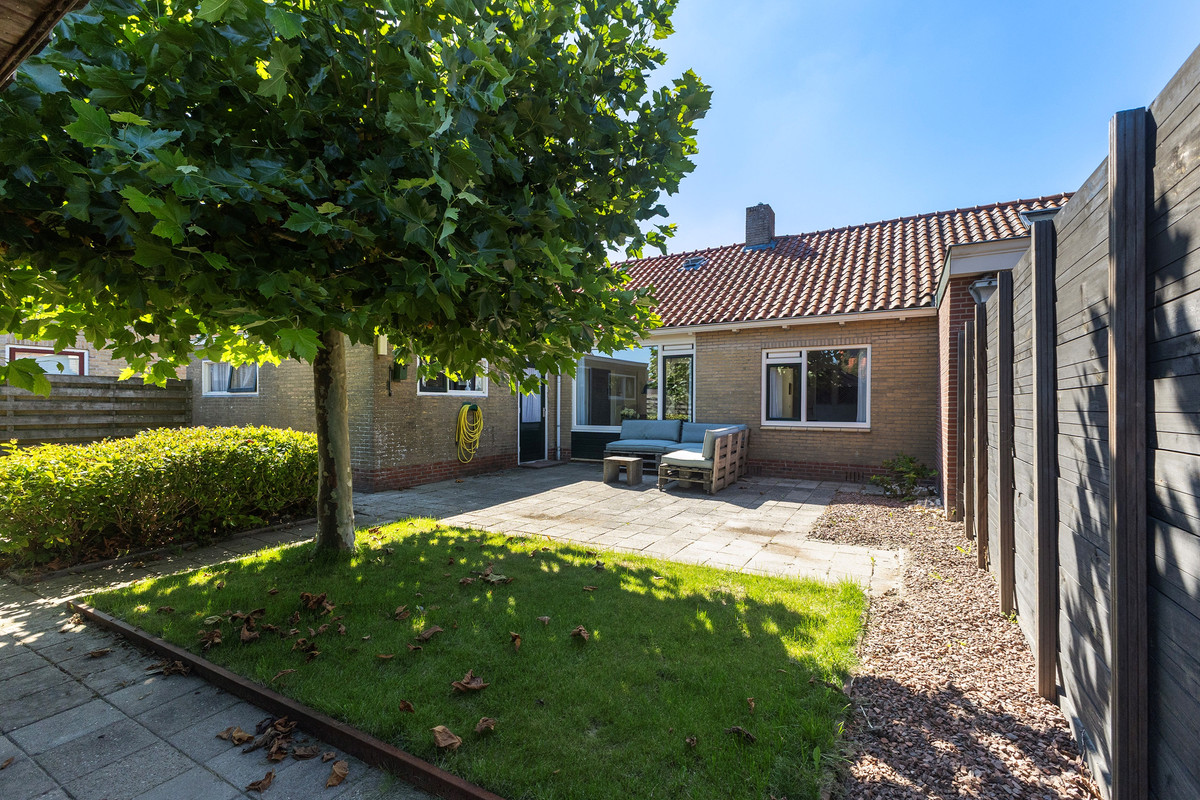 Hoekwoning te koop: Hoyte Roucomastrjitte 11, Dronryp