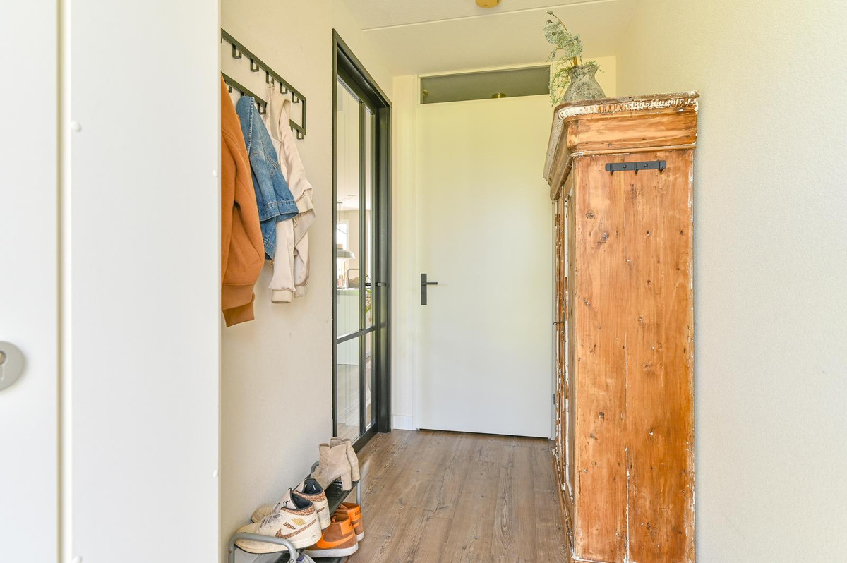 Tussenwoning te koop: Wega 9, Hoogeveen