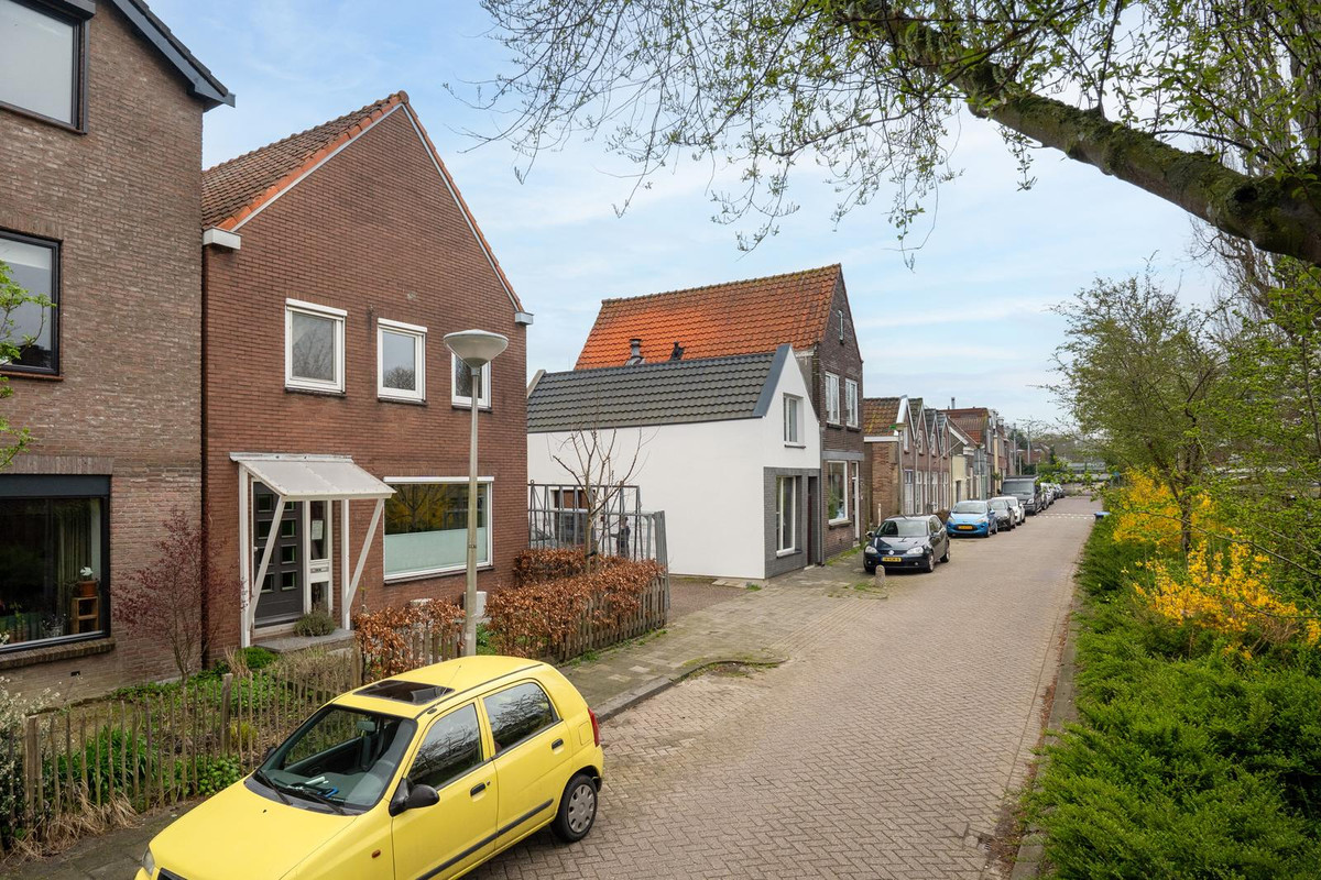 Hoekwoning te koop: Hovenierskade 4, Gouda