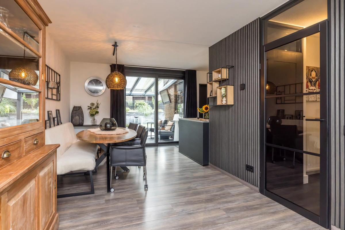 Tussenwoning te koop: Kasteelstraat 15, Amstenrade