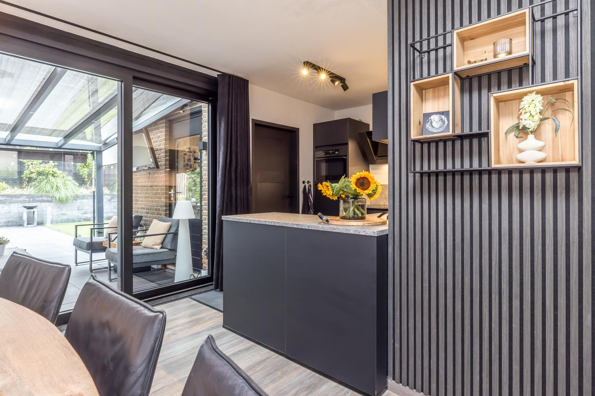 Tussenwoning te koop: Kasteelstraat 15, Amstenrade