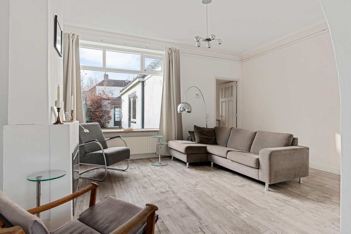 Tussenwoning te koop: Lansinkweg 12, Hengelo