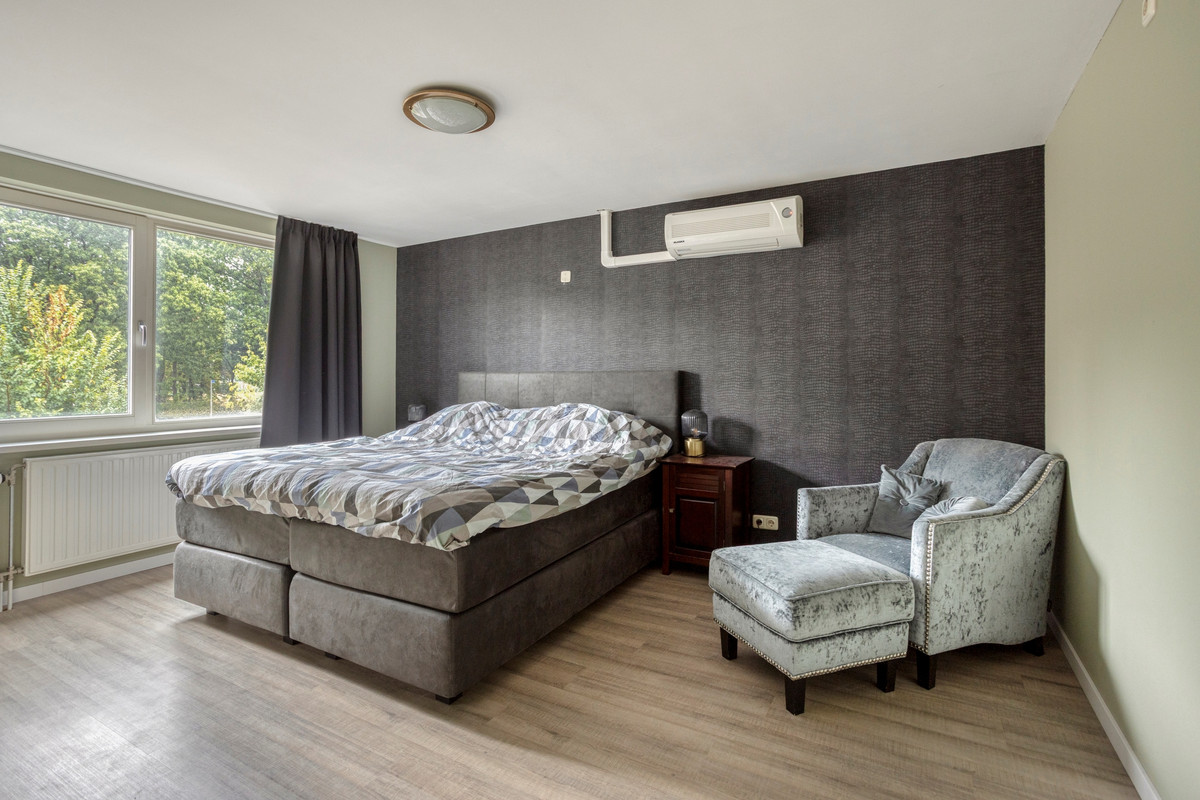 Tussenwoning te koop: Azurietstraat 26, Nijmegen