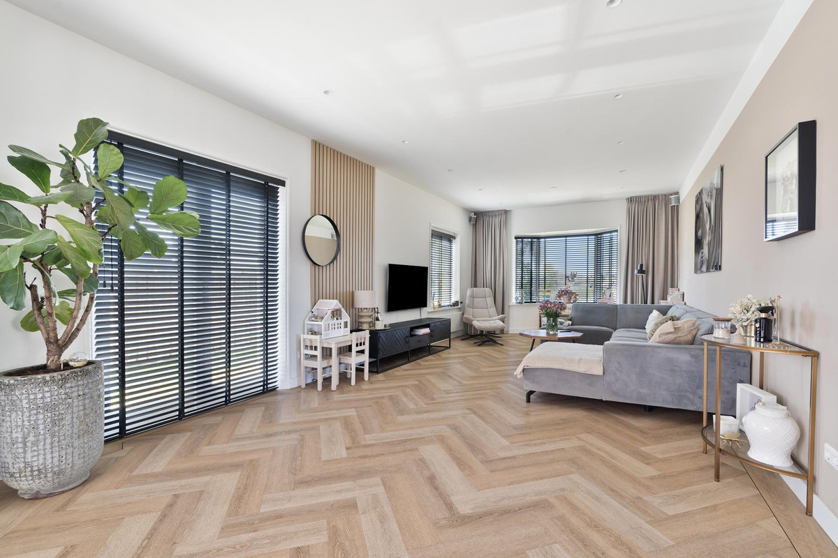 Vrijstaande woning te koop: Hofweg 51, Voorschoten