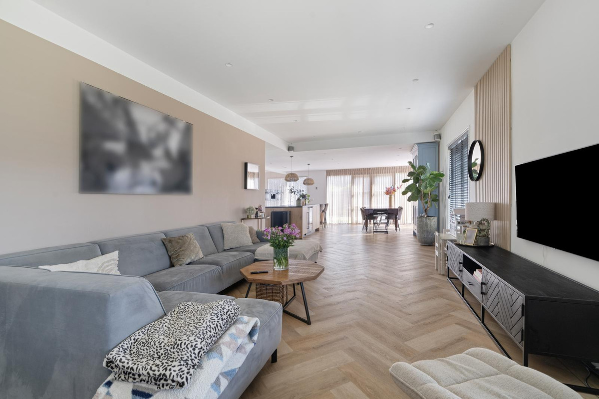 Vrijstaande woning te koop: Hofweg 51, Voorschoten