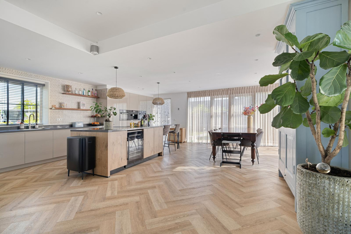 Vrijstaande woning te koop: Hofweg 51, Voorschoten