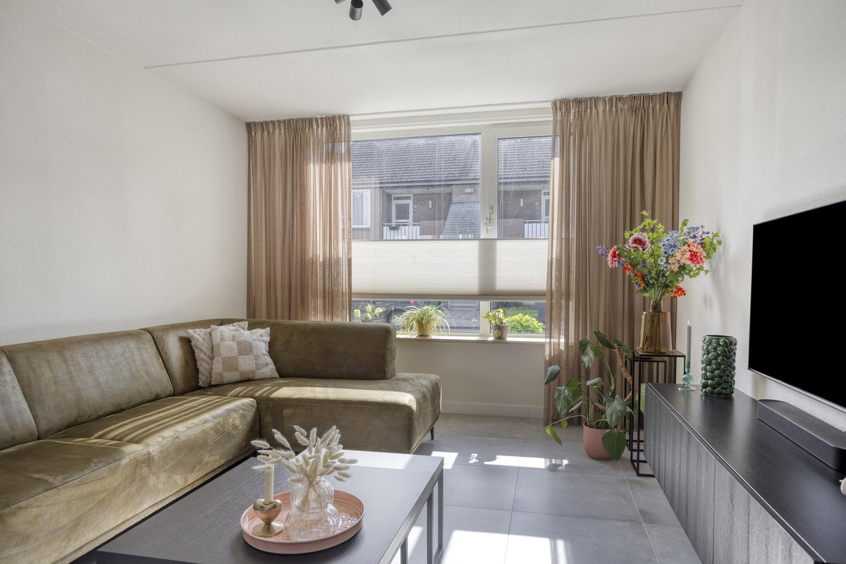 Hoekwoning te koop: Padbree 1, Haaksbergen