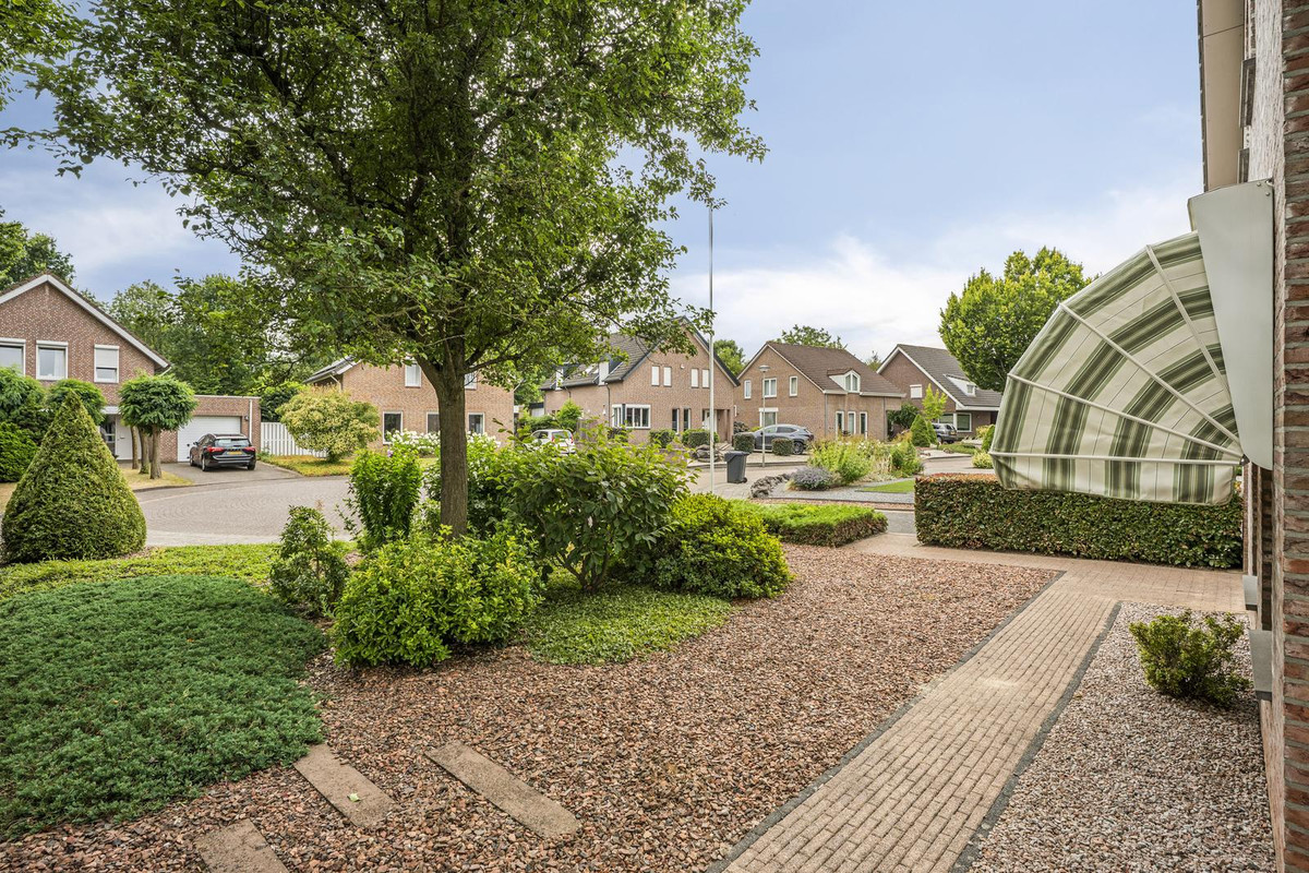 Vrijstaande woning te koop: Komeetlaan 62, Sittard