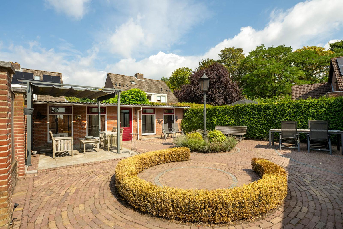 Hoekwoning te koop: Peeberg 73, Ossendrecht