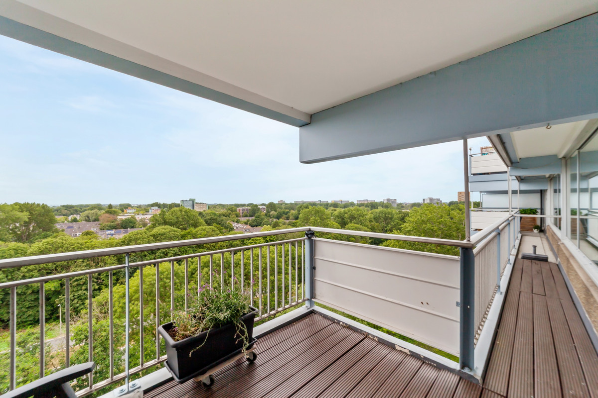 Appartement te koop: Aart Van Der Leeuwlaan 1098, Delft